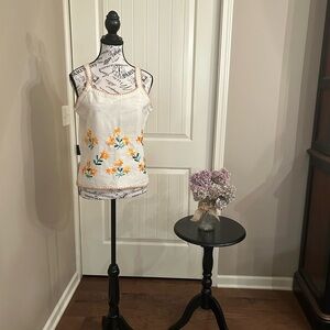 Floral Embroidered Women's Blouse